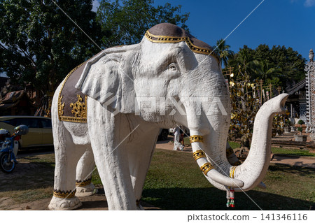 清邁的像神鵰像 清邁的像神鵰像 141346116
