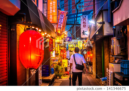 日本東京城市景觀 - 三軒茶屋車站旁的飲酒區「三茶三街」(三軒茶屋三角區)景觀 日本東京城市景觀 - 三軒茶屋車站旁的飲酒區「三茶三街」(三軒茶屋三角區)景觀 141346675