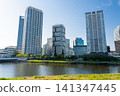 橫濱灣地區一棟塔樓公寓的景色 橫濱灣地區一棟塔樓公寓的景色 141347445