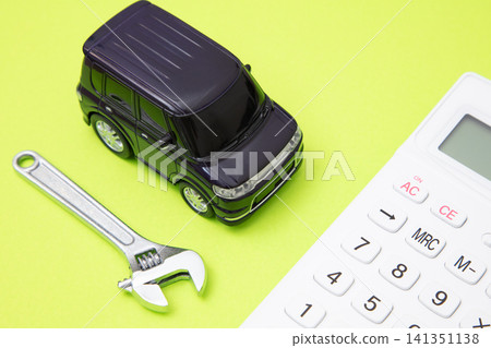 Car maintenance cost image Car maintenance cost image 141351138