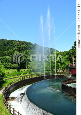 日本最大的圓柱形輸水結構（特水園圓柱形輸水水上樂園） 141351816
