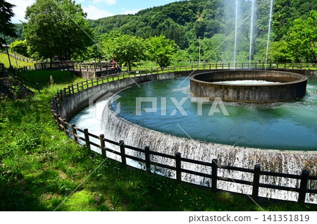 Japan's largest cylindrical water distribution structure (Tokusui-en Aqua Park) 141351819