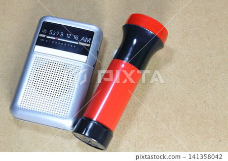 Portable radio and flashlight Portable radio and flashlight 141358042