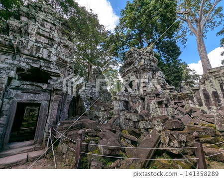 Angkor Wat Ta Prohm Angkor Wat Ta Prohm 141358289