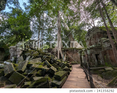 Angkor Wat Ta Prohm Angkor Wat Ta Prohm 141358292