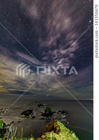 The beautiful night sky and cape scenery nurtured by the rich nature of the Hidaka Mountains Erimo-Tokachi National Park. The beautiful night sky and cape scenery nurtured by the rich nature of the Hidaka Mountains Erimo-Tokachi National Park. 141358478