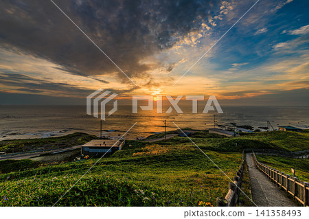 A dynamic cape jutting out into the Pacific Ocean and a landscape of beautiful rocky outcrops. A dynamic cape jutting out into the Pacific Ocean and a landscape of beautiful rocky outcrops. 141358493