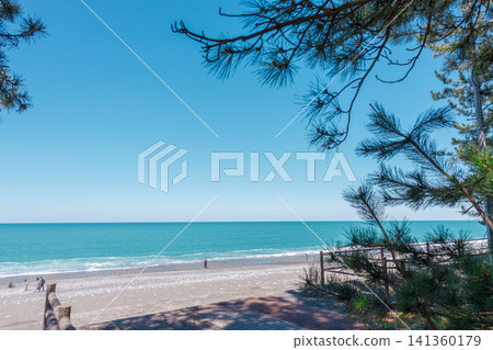 Beautiful coastal scenery of the Jade Coast on the Toyama Prefecture side. Beautiful coastal scenery of the Jade Coast on the Toyama Prefecture side. 141360179