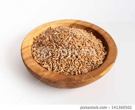 Wheat Grains Isolated, Barley Pile Wheat Grains Isolated, Barley Pile 141360502