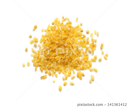 Raw bulgur closeup, dry bulghur, parboiled cracked wheat groats Raw bulgur closeup, dry bulghur, parboiled cracked wheat groats 141361412