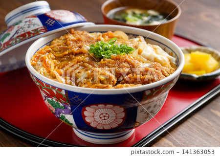 Pork cutlet on rice Pork cutlet on rice 141363053