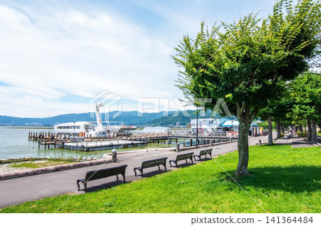 Lake Suwa, Suwa City Lakeside Park (Suwa City, Nagano Prefecture) Lake Suwa, Suwa City Lakeside Park (Suwa City, Nagano Prefecture) 141364484