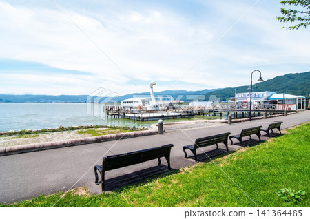 Lake Suwa, Suwa City Lakeside Park (Suwa City, Nagano Prefecture) Lake Suwa, Suwa City Lakeside Park (Suwa City, Nagano Prefecture) 141364485