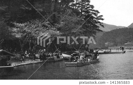 老照片，1918-1933 年，京都，嵐山渡船。 141365883