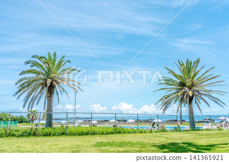 Coastal scenery near Chikura Shiokaze Oukoku roadside station in Minamiboso, Chiba Prefecture. 141365921