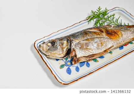 Large grilled horse mackerel from Nagasaki Prefecture Large grilled horse mackerel from Nagasaki Prefecture 141366132