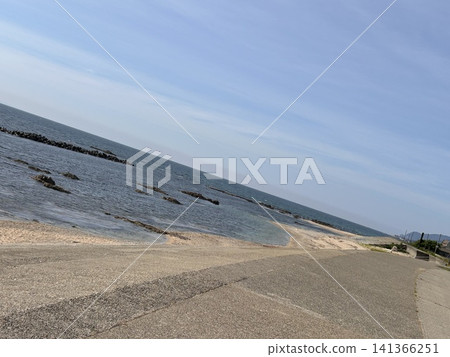 Road to the sea 141366251