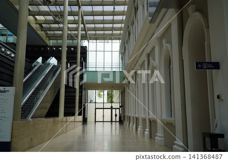 Modern and classical architecture in a grand museum interior Modern and classical architecture in a grand museum interior 141368487