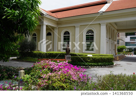 Colonial Architecture and Vibrant Bougainvillea Garden Colonial Architecture and Vibrant Bougainvillea Garden 141368550