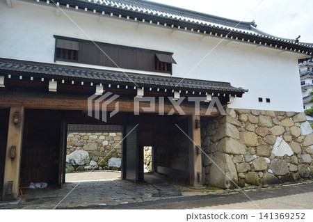 Imabari Castle 51: Iron Gate Imabari Castle 51: Iron Gate 141369252