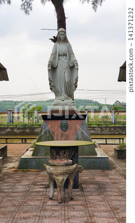 Statue Of Virgin Mary At La Vang Church In Quang Tri Province, Vietnam. Statue Of Virgin Mary At La Vang Church In Quang Tri Province, Vietnam. 141371232