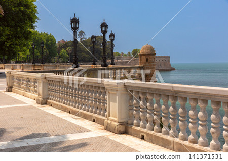 Seafront promenade and defensive bastion in Cadiz, Andalusia, Spain Seafront promenade and defensive bastion in Cadiz, Andalusia, Spain 141371531