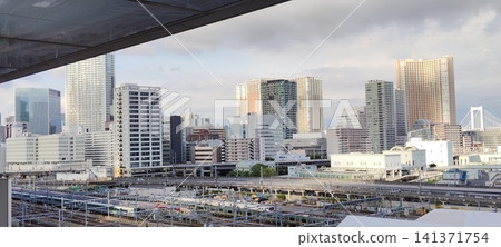 Comparing the heights of buildings Comparing the heights of buildings 141371754