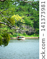 Matsue Castle Park and the Horikawa River Pleasure Boat in Matsue City, Shimane Prefecture, are beautiful in the summer with their lush greenery. 141373981