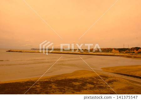 銫子屏風浦海岸的銫子流日落景色 銫子屏風浦海岸的銫子流日落景色 141375547