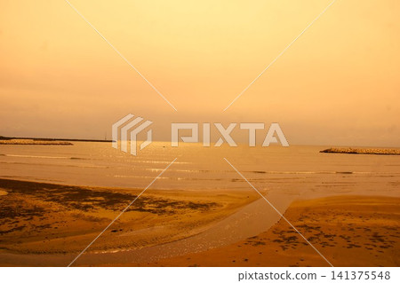 銫子屏風浦海岸的銫子流日落景色 銫子屏風浦海岸的銫子流日落景色 141375548