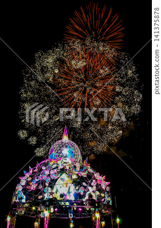 Colorful fireworks that light up the sky at summer festivals Colorful fireworks that light up the sky at summer festivals 141375878