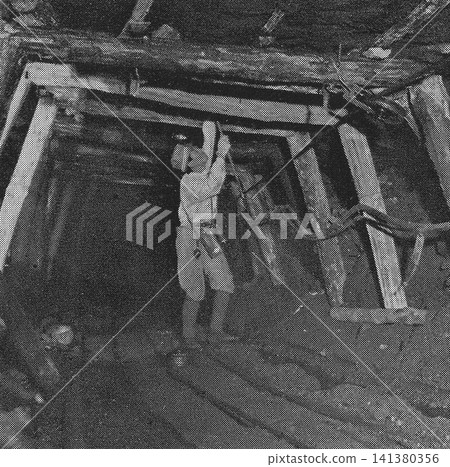 1951 年的老照片：日本煤礦的檢查工作。 141380356