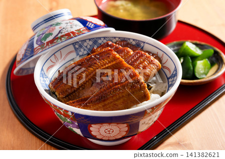 鰻 丼 鰻 丼 141382621