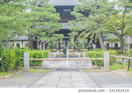 Kyoto Prefecture (July) [Tourist Destination] Kyoto Prefecture: Gion Festival, one of Japan's three major festivals; stroll through the charming old streets. 141382810