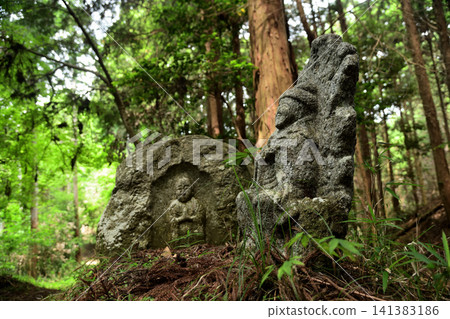 Three Stone Buddhas [Asuka Village, Nara Prefecture] 141383186