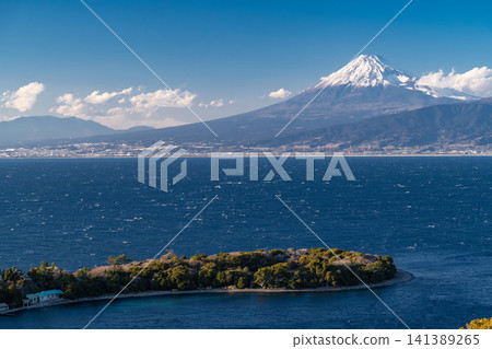 Mount Fuji and the sunset over Osezaki (Numazu City, Shizuoka Prefecture) 141389265