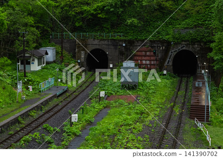 JR室蘭本線,小堀站(北海道:2022年5月) JR室蘭本線,小堀站(北海道:2022年5月) 141390702