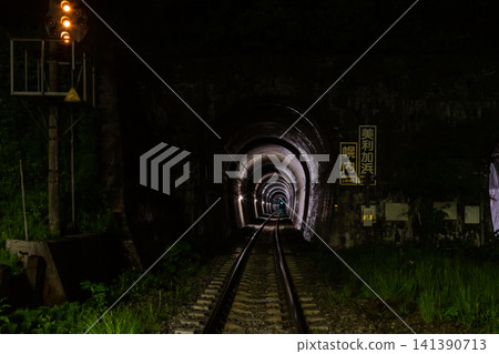 JR室蘭本線,小堀站(北海道:2022年5月) JR室蘭本線,小堀站(北海道:2022年5月) 141390713