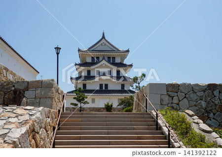 Amagasaki Castle (built by a fudai daimyo of the Edo shogunate as a western defense for Osaka) Photographed in July 2026 Amagasaki Castle (built by a fudai daimyo of the Edo shogunate as a western defense for Osaka) Photographed in July 2026 141392122