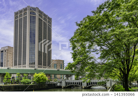 Osaka, Nakanoshima, Nishikibashi Bridge and Tosabori River, Osaka City, Osaka Prefecture Osaka, Nakanoshima, Nishikibashi Bridge and Tosabori River, Osaka City, Osaka Prefecture 141393066