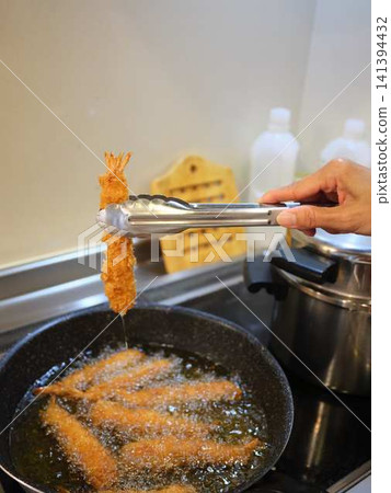 Fried Shrimp 141394432