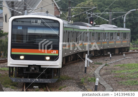 Hachiko Line 209 series train set 61 entering Hakonegasaki Station. Hachiko Line 209 series train set 61 entering Hakonegasaki Station. 141394630