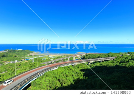 【沖繩縣】晴空下的二井橋和金井橋 【沖繩縣】晴空下的二井橋和金井橋 141398993