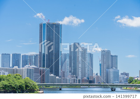 東京中央區的高樓公寓和隅田川景色 141399717