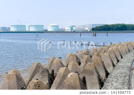 Near the mouth of the Edogawa River in Ichikawa City, Chiba Prefecture, July 2026 Near the mouth of the Edogawa River in Ichikawa City, Chiba Prefecture, July 2026 141399775