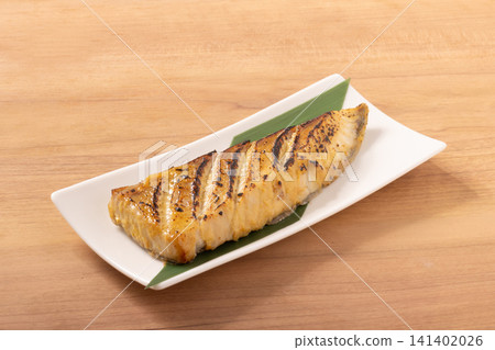 [Miyagi Prefecture] Albacore Tuna Belly Saikyo-yaki (Rare Cut) 141402026