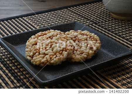 Savory rice cracker Savory rice cracker 141402200