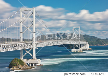 [Great Naruto Bridge (Long Exposure)] Tosadomariura, Naruto-cho, Naruto City, Tokushima Prefecture 141404290