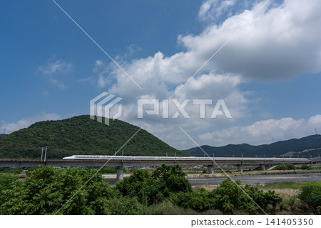 夏日天空下的N700系列 夏日天空下的N700系列 141405350
