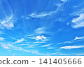 秋天天空和雲彩 141405666